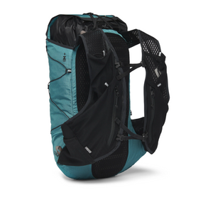 Black_Diamond_Womens_Distance_22_Pack_Front