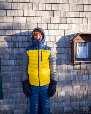 Lyngen Down 850 Hood in Action at Hrmit Lake - White Mountain Ski Co