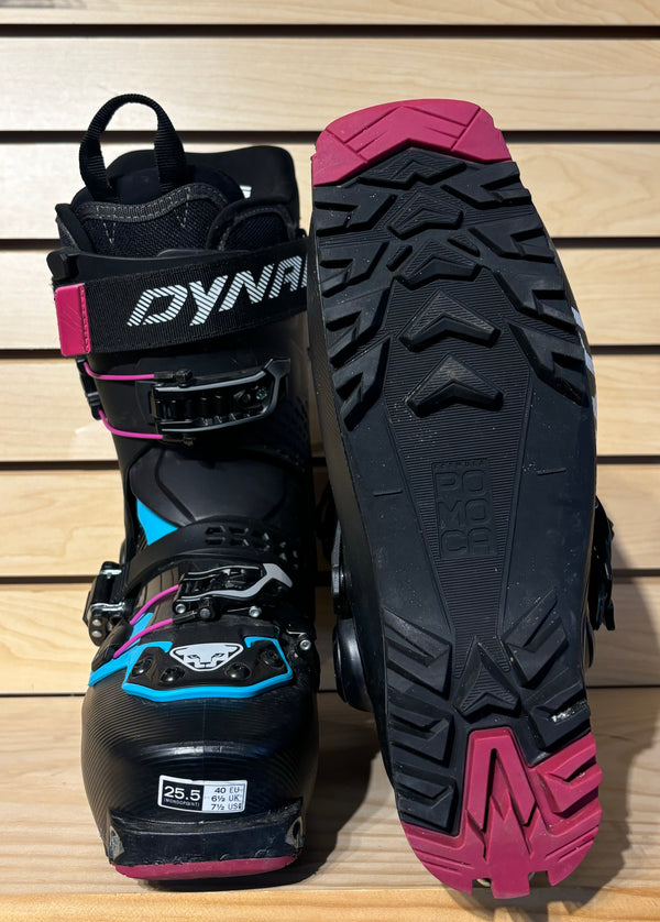 Dynafit_Womens_Radical_Ski_Boot_sole