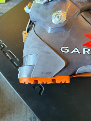 Garmont Radium Alpine Touring boot size 27.5 - White Mountain Ski Co