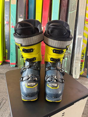 Tecnica Zero G Tour Boot size 25.5 USED