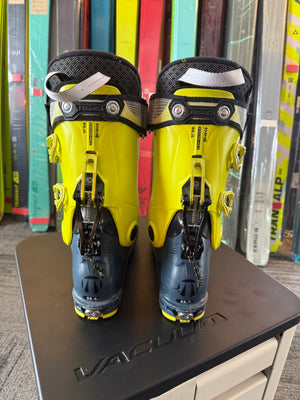 Tecnica Zero G Tour Boot size 25.5 USED