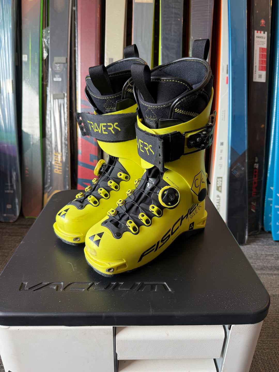 Fischer Travers CS 24.5 Boots - USED - White Mountain Ski Co
