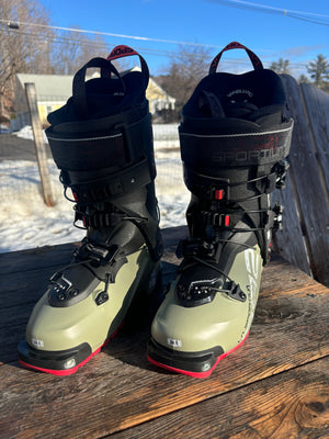 **Open Box** La Sportiva Vanguard Women's 24.5 - White Mountain Ski Co