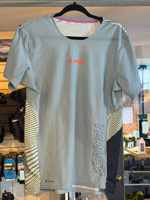 Terrex - Performance Tee - Gray/Subtle Graphic - Large - Used