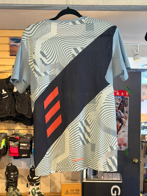 Terrex - Performance Tee - Gray/Subtle Graphic - Large - Used