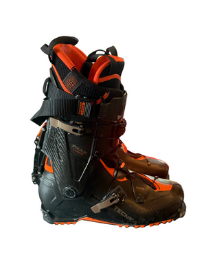 Tecnica Zero G Peak Carbon 29.5 Demo Boot #65