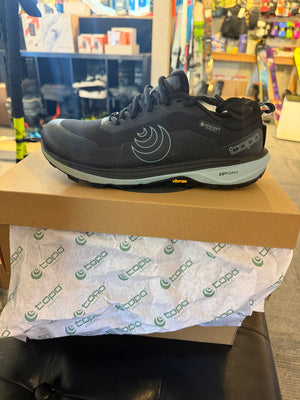 Used Topo Athletic Women's Terraventure 5 GTX Trail Shoe (Like New) - White Mountain Ski Co