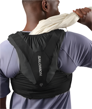 Salomon_ADV_Skin_5_Black_Stash_Pocket