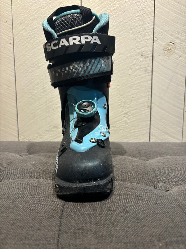 Used Scarpa F1 WMN Size 21.5