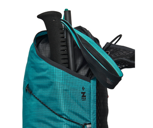 Black_Diamond_Distance_15_Womens_Pack_Pole_Carry
