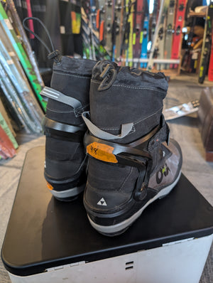 Fischer Offtrack 5 Cross Country Boot Size 48 - USED - White Mountain Ski Co
