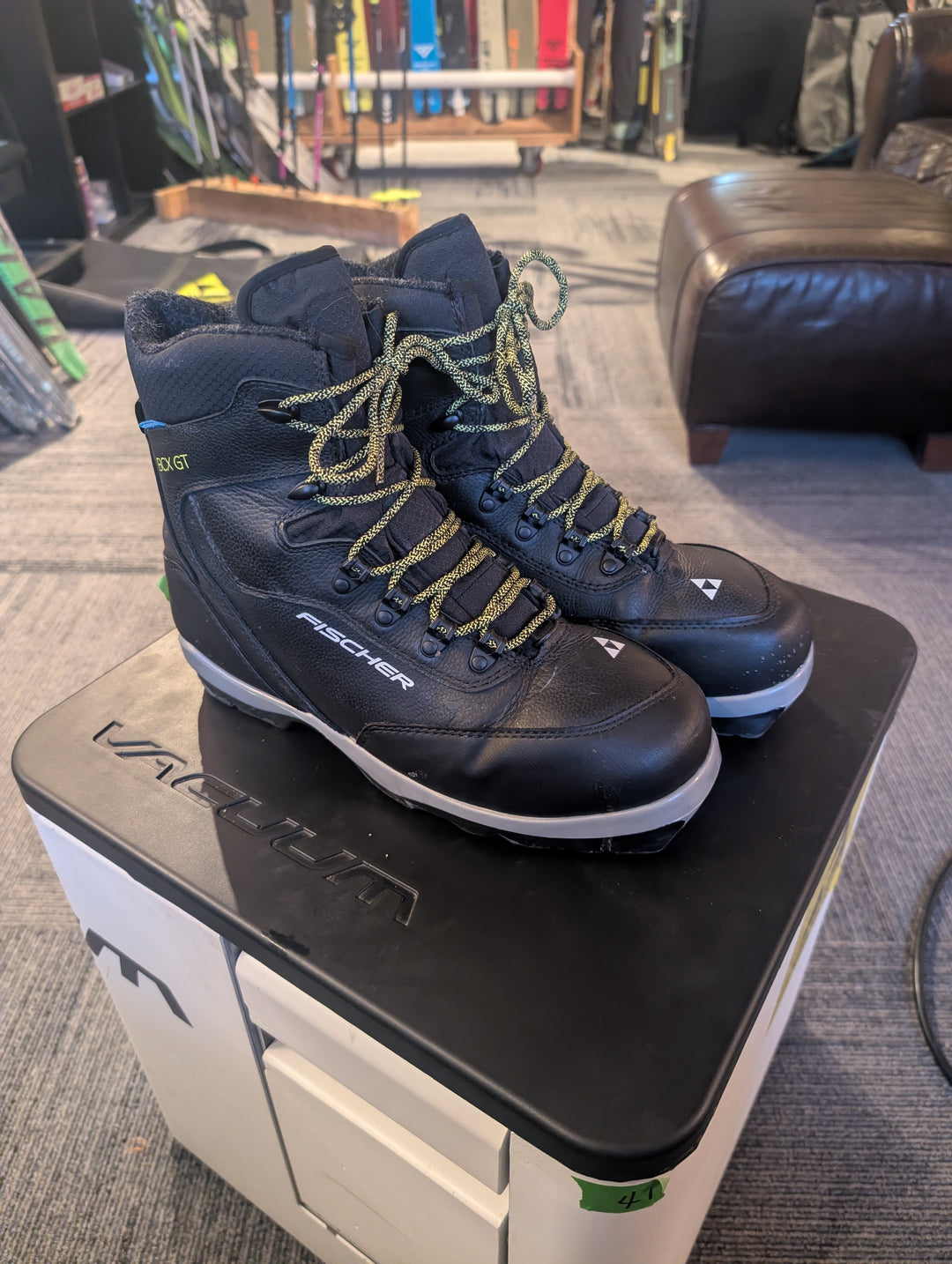 Fischer BCX Grand Tour Size 45 - USED - White Mountain Ski Co