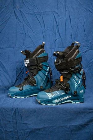 Scarpa F1 GT W 24.0 Ski Boots - White Mountain Ski Co