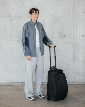 Db Hugger Roller Bag Carry-On 40L
