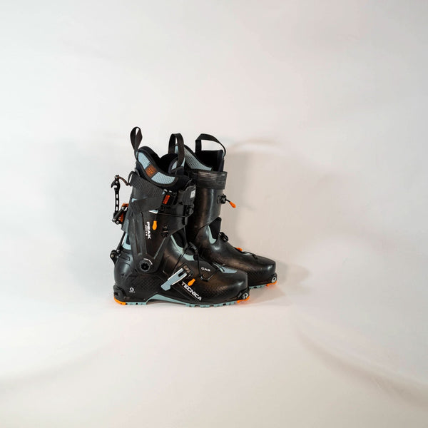 Tecnica Zero G Peak Ski Boot 27.5 #37 - White Mountain Ski Co