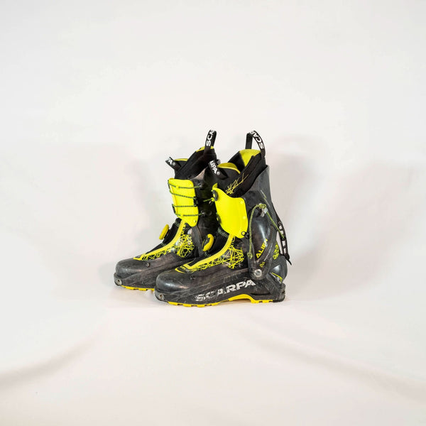 USED Scarpa Alien RS 27.0 Boots - White Mountain Ski Co